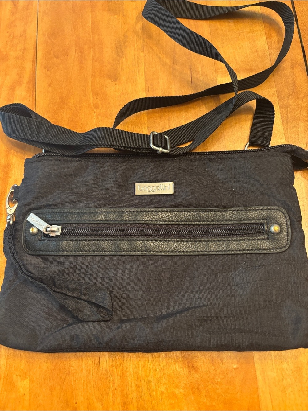 Baggallini crossbody